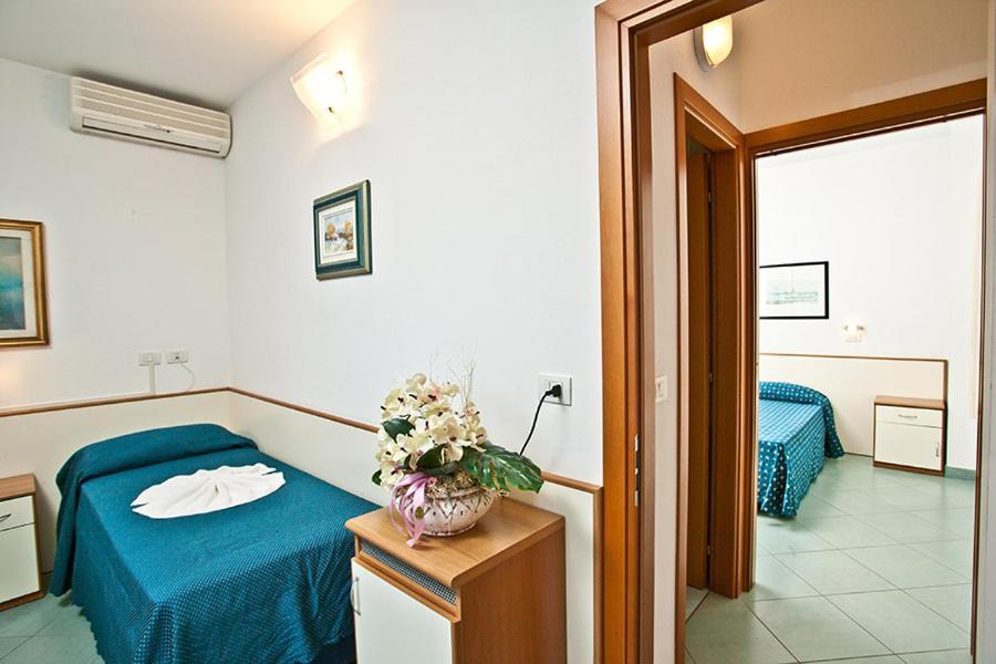 Hotel Amalfi Bellaria-Igea Marina Bagian luar foto
