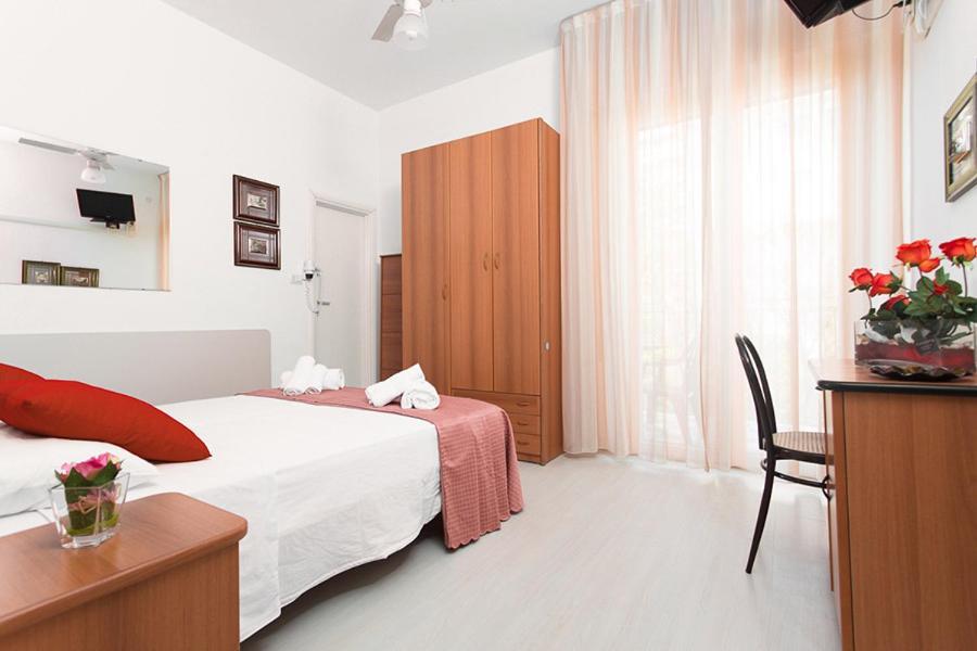 Hotel Amalfi Bellaria-Igea Marina Bagian luar foto